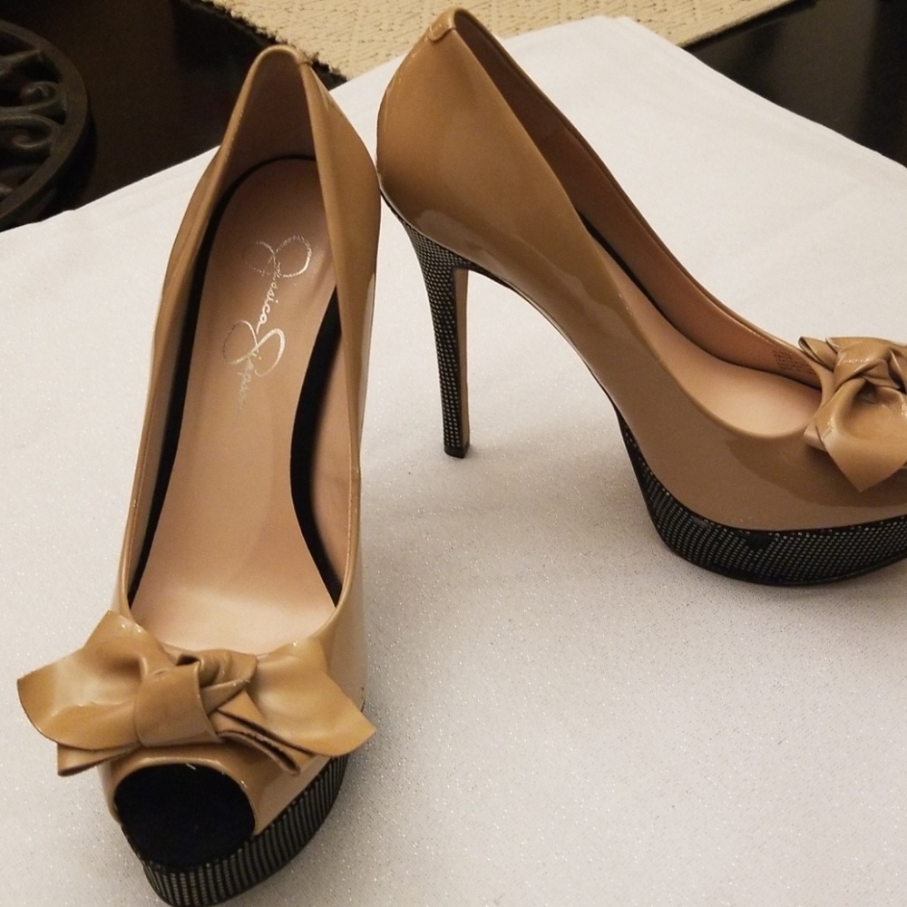 Jessica Simpson heals